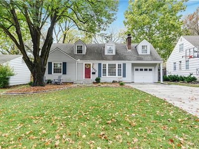 7332 Ash St, Prairie Village, KS, 66208
