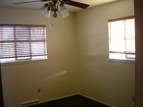 5th image of 38 Stanford Ave