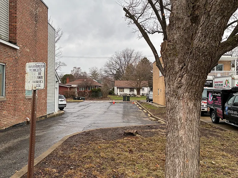 110 S Cass Ave — Photo 10