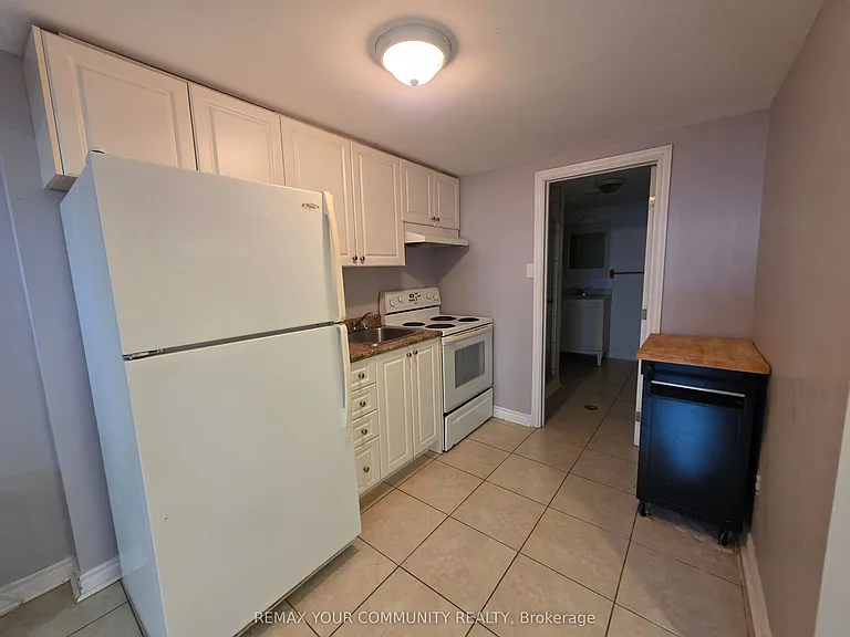 331 Phillip Murray Ave #BASEMENT — Photo 3