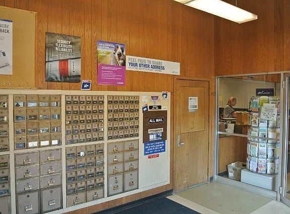 4th image of 2286 Como Ave
