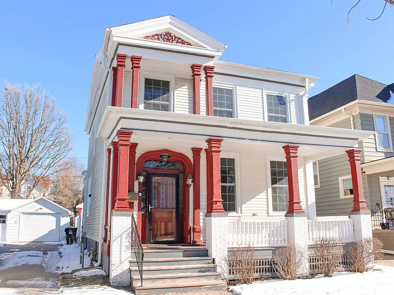 1441 Park Ave — Photo 1