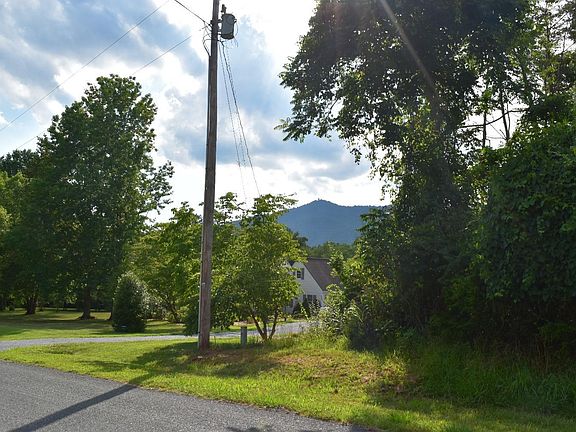 2nd image of 999 Foxcroft Dr Lot 4