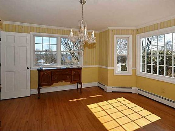 5th image of 125 Gideon Lawton Ln