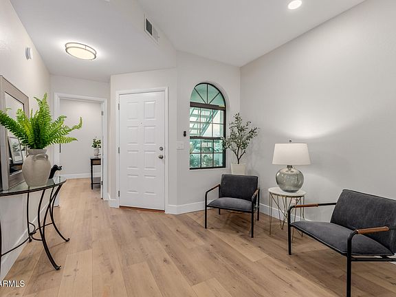4th image of 930 N MESA Drive #1035