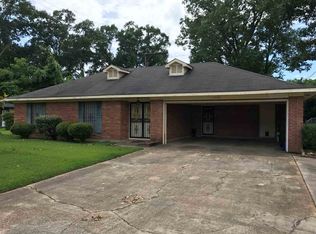 1225 Horseshoe Dr, Natchez, MS 39120