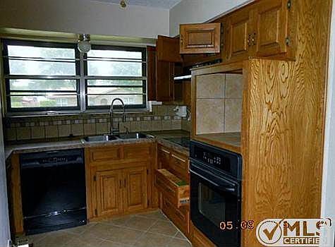 5th image of 705 Live Oak Ct