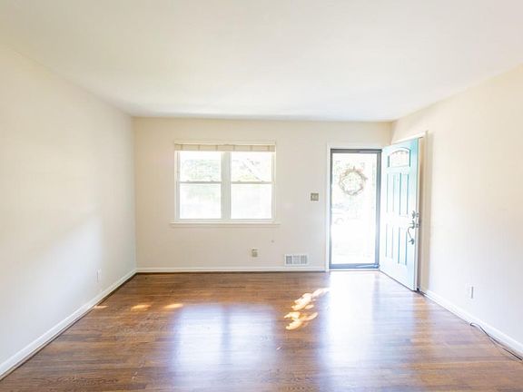 2nd image of 3607 Bishop Dr