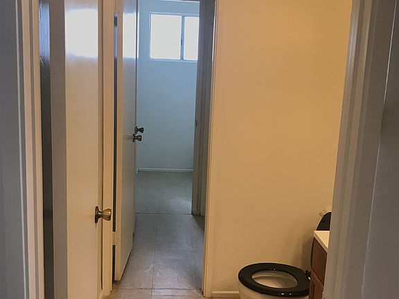 3rd image of 290 S Waterman Ave APT B