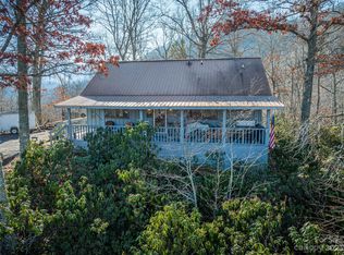 108 Twin Mountain View Rd, Canton, NC 28716