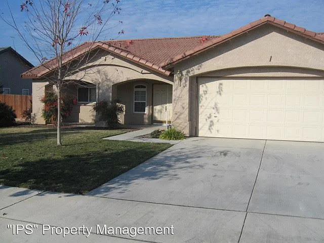15892 W Sunset Ave photo 1