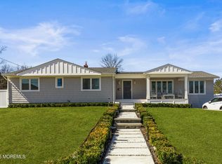 866 Red Oaks Dr, Long Branch, NJ 07740
