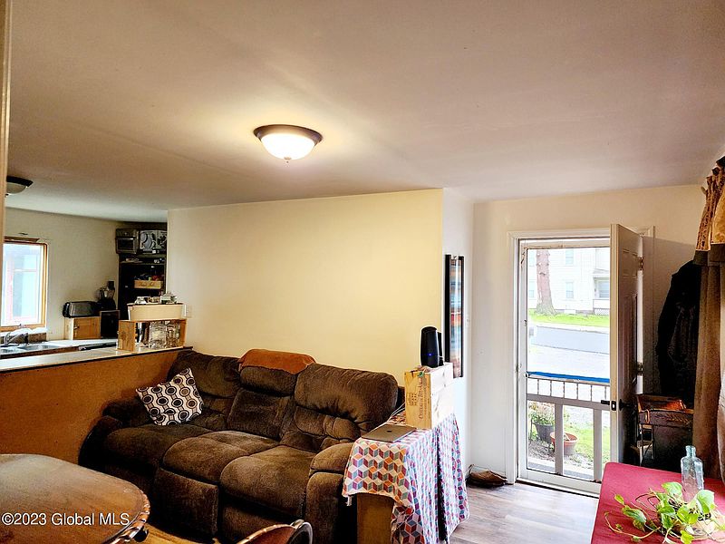5th image of 103 Mallard Lane