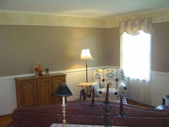 4th image of 4000 N 60th St