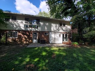 9809 Limoges Dr, Fairfax, VA 22032