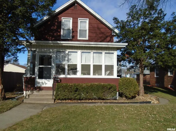 2308 W High St, Davenport, IA 52804
