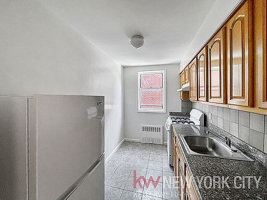 5th image of 59 Gelston Ave #1M