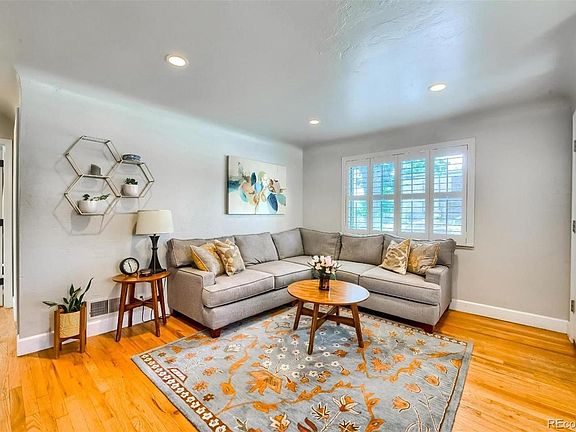 Living room.