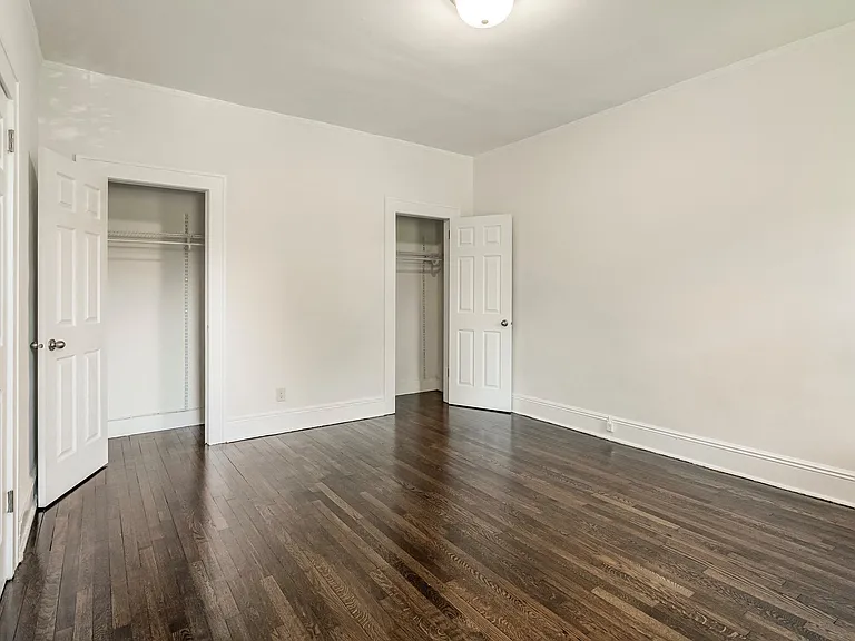 55 Monroe Place Apartments — Photo 11