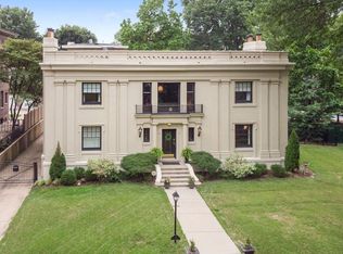 12 Kingsbury Pl, Saint Louis, MO 63112