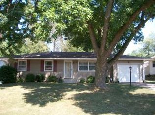1805 Hammann St, Muscatine, IA 52761
