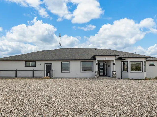 1314 12th Rd, Loma, CO 81524