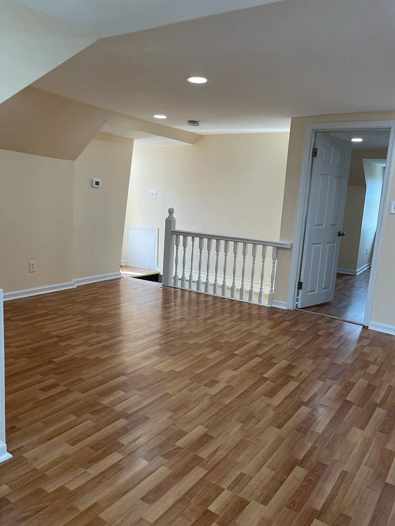 Building Photo - 301 N Dupont Rd #5