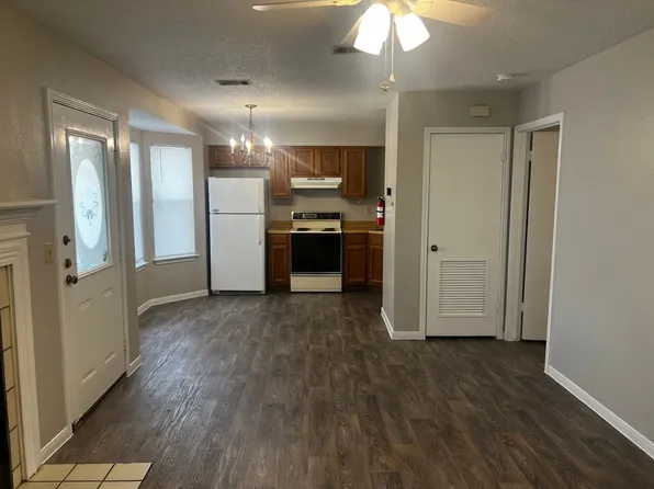 4110 Cape Cod, 4110 Cape Cod APT 3, San Antonio, TX 78218