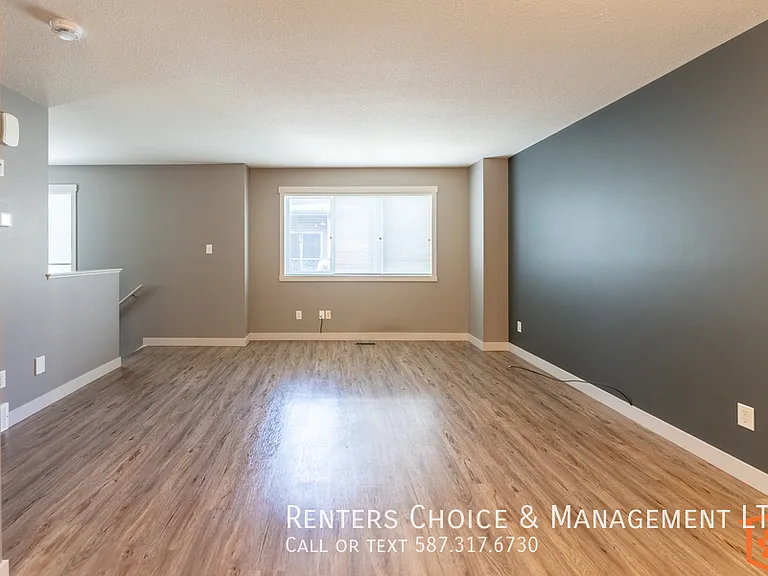 113 Silkstone Rd W #4 — Photo 8