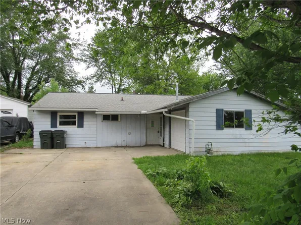 2653 Fairfax St, Streetsboro, OH 44241