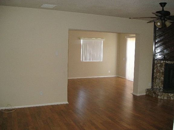 4th image of 5410 N 68th Ave