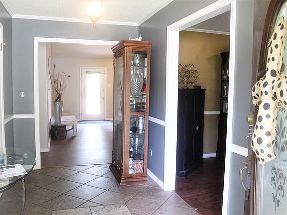 4th image of 104 Chantilly Dr