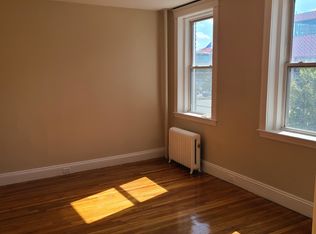 1195 Commonwealth Ave #6, Allston, MA 02134