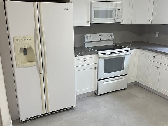 3rd image of 4290.5 NW 4th St #1