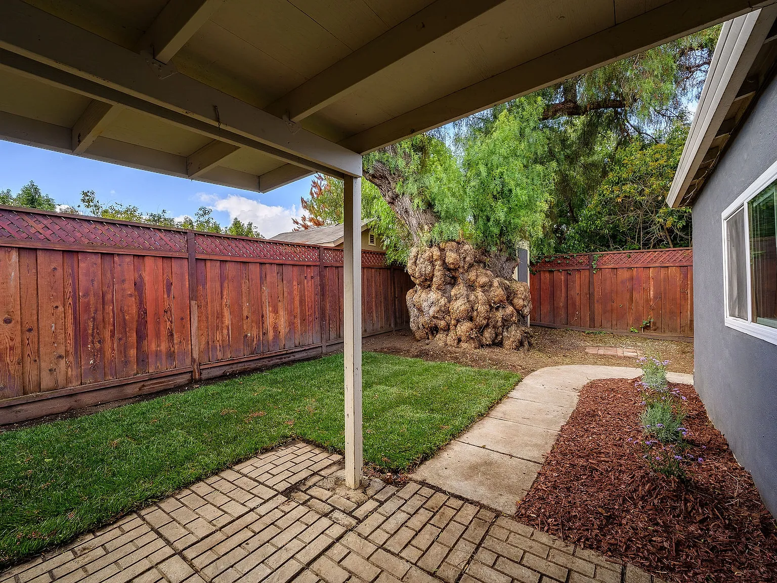 1166 El Solyo Ave — Photo 1