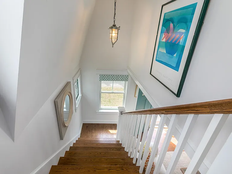11 Henry St — Photo 36