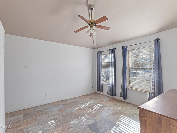 4th image of 636 Danube Dr
