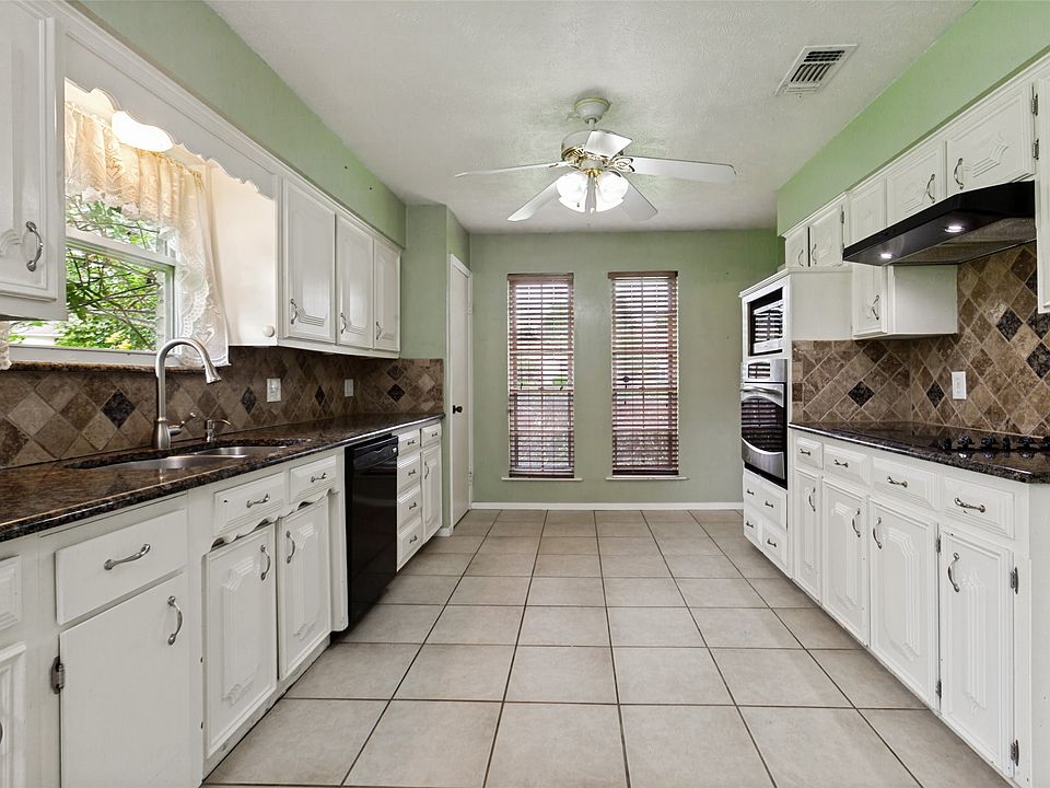 2212 Heather Hill Ln, Plano, TX 75075 | Zillow