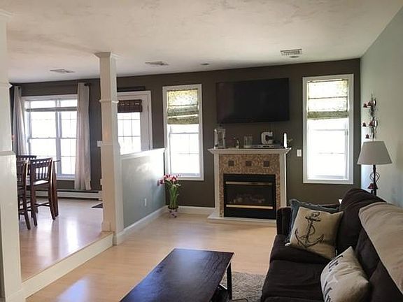 2nd image of 27 Sycamore Dr #27
