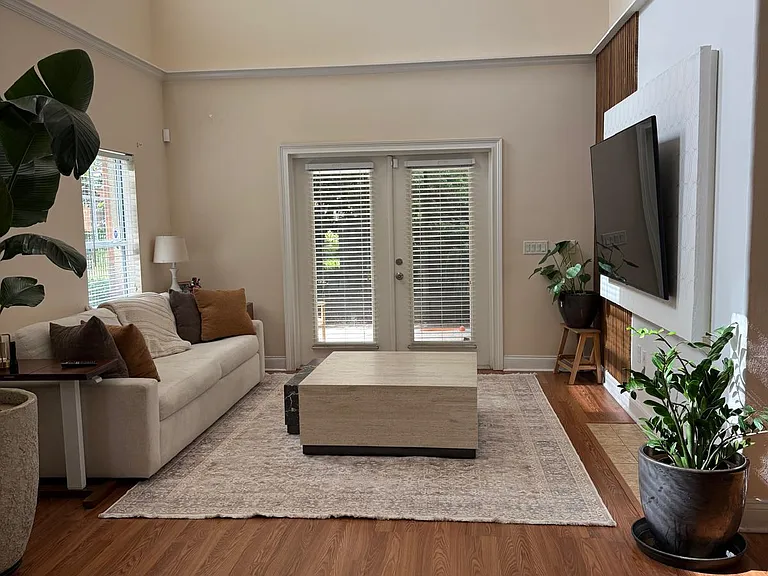 7161 Regina Way — Photo 4