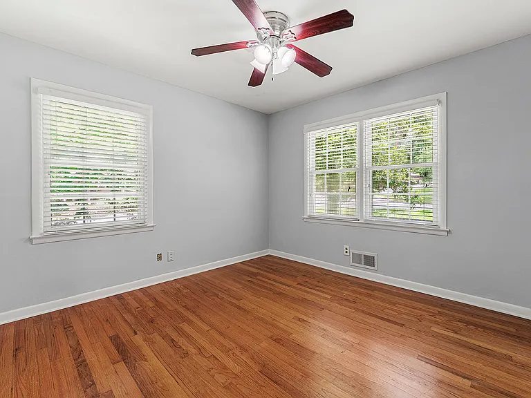 2895 Shelly Dr SW — Photo 12
