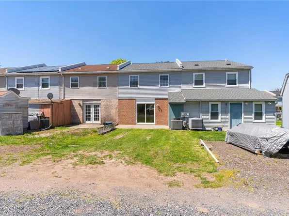 207 1st Ave, Richlandtown, PA 18955