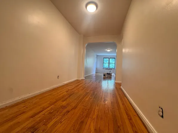 50 Overlook Ter APT 5D, New York, NY 10033
