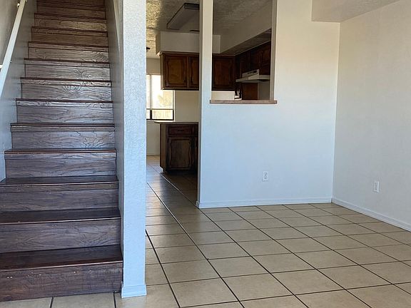 4th image of 225 Colonial Ave SW