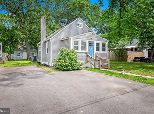 478 Center St, Pasadena, MD 21122