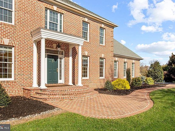 3rd image of 1408 Lytham Ct