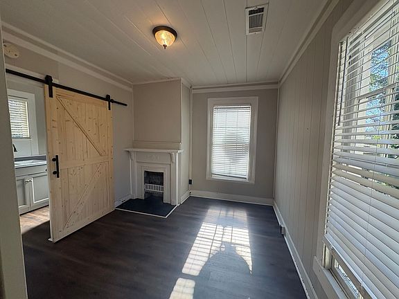 4th image of 1020 Adams St APT 3