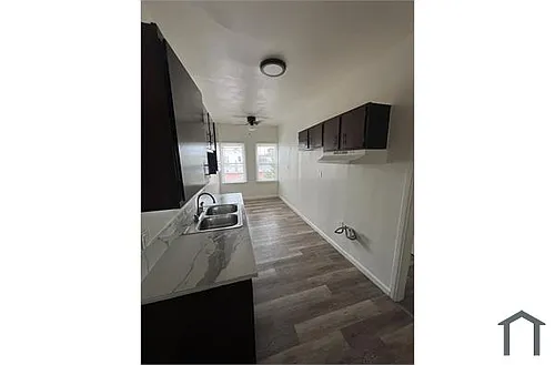 5350 Verona St #7 Photo 1