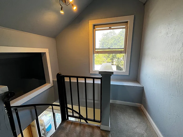 1440 Bay St — Photo 26