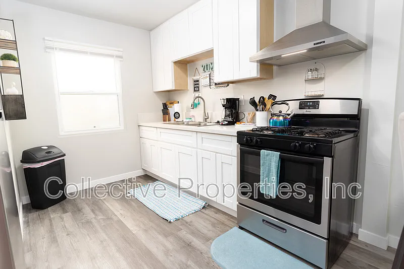 3124 Canon St #1